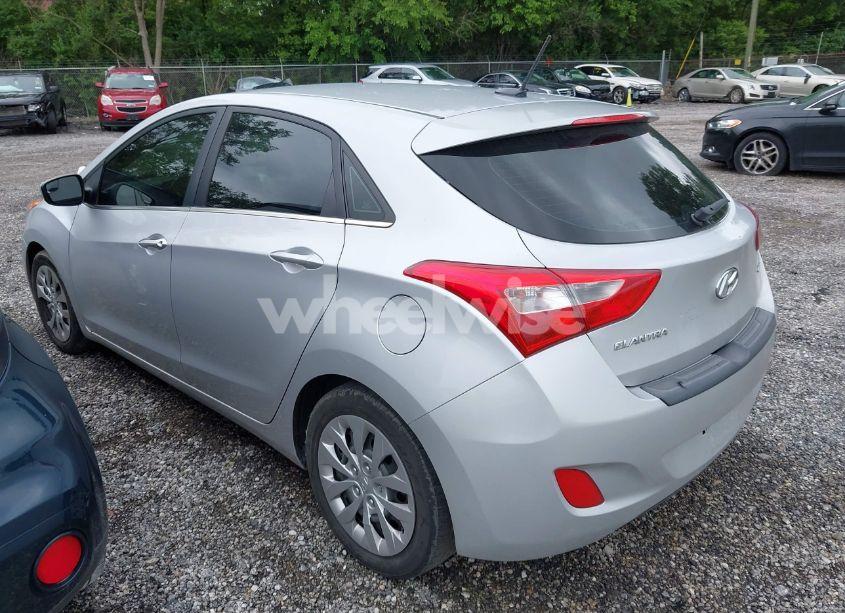 Photo 3 of 2016 Hyundai Elantra GT (VIN KMHD35LH4GU326129)