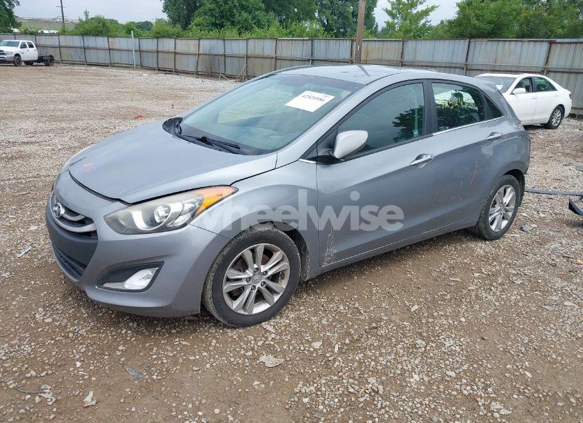 Photo 2 of 2014 Hyundai Elantra GT (VIN KMHD35LH5EU187545)