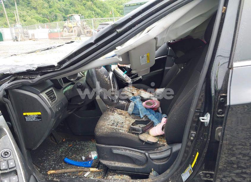 Photo 5 of 2014 Hyundai Elantra GT (VIN KMHD35LH7EU215393)