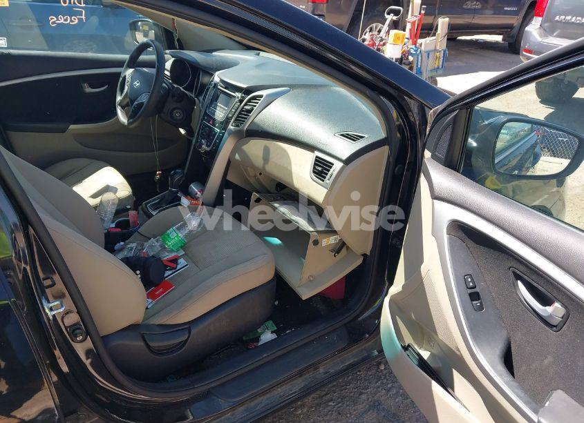 Photo 5 of 2016 Hyundai Elantra GT (VIN KMHD35LH7GU283972)