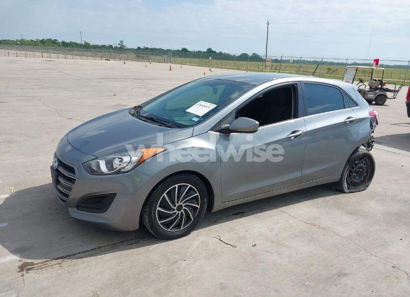 Photo 2 of 2016 Hyundai Elantra GT (VIN KMHD35LH7GU314363)