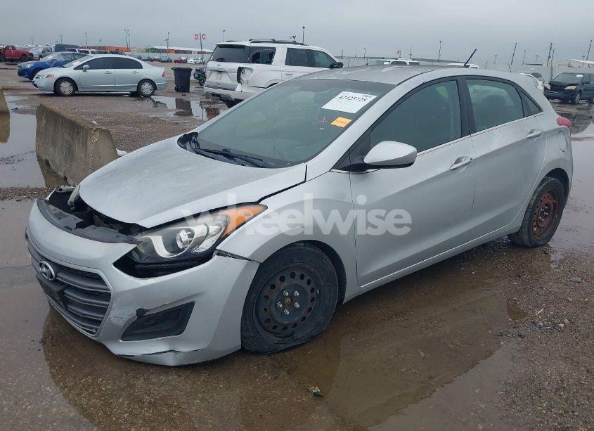 Photo 2 of 2016 Hyundai Elantra GT (VIN KMHD35LH7GU323094)
