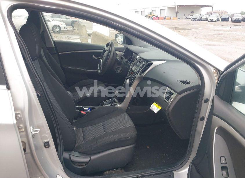 Photo 5 of 2016 Hyundai Elantra GT (VIN KMHD35LH7GU323094)