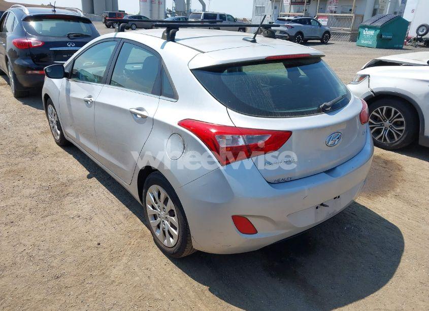 Photo 3 of 2016 Hyundai Elantra GT (VIN KMHD35LH7GU324519)