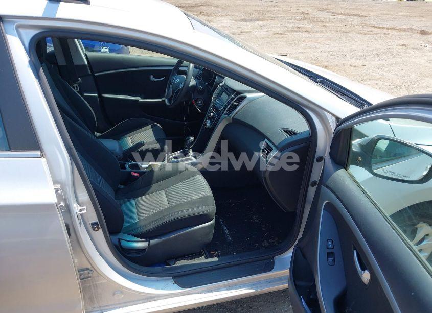 Photo 5 of 2016 Hyundai Elantra GT (VIN KMHD35LH7GU324519)