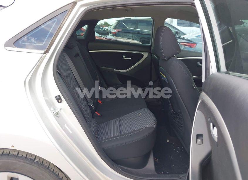 Photo 8 of 2016 Hyundai Elantra GT (VIN KMHD35LH8GU270101)