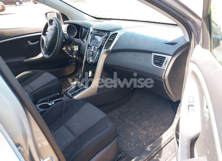 Photo 5 of 2016 Hyundai Elantra GT (VIN KMHD35LH8GU271975)