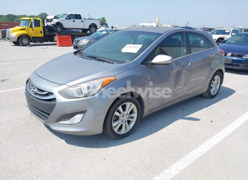 Photo 2 of 2014 Hyundai Elantra GT (VIN KMHD35LHXEU158865)