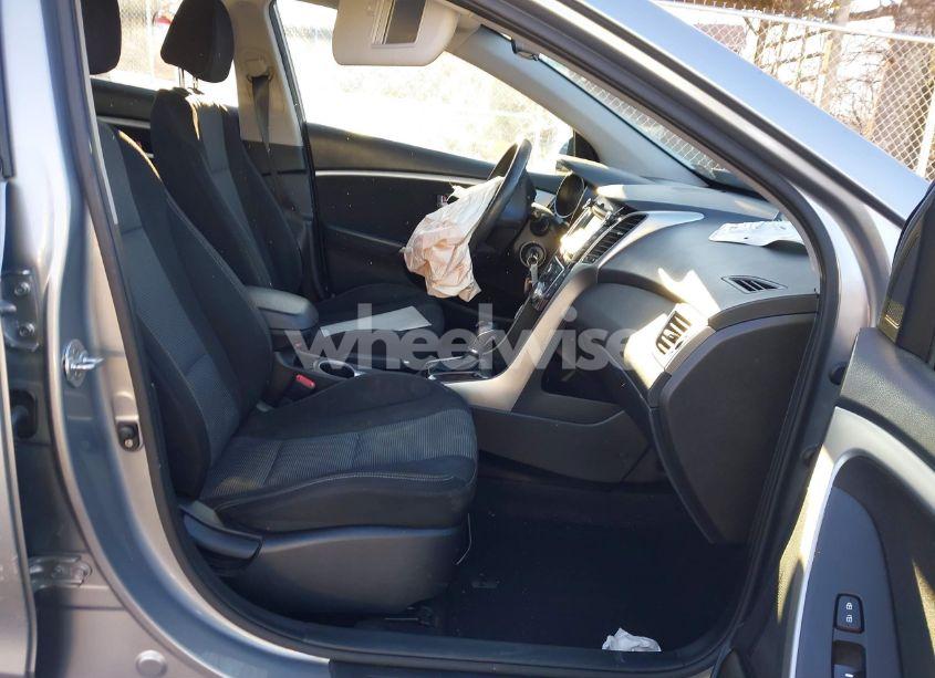 Photo 5 of 2016 Hyundai Elantra GT (VIN KMHD35LHXGU272528)