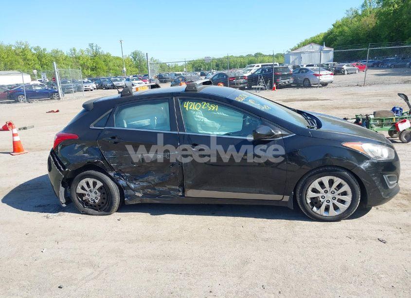 Photo 13 of 2016 Hyundai Elantra GT (VIN KMHD35LHXGU275560)