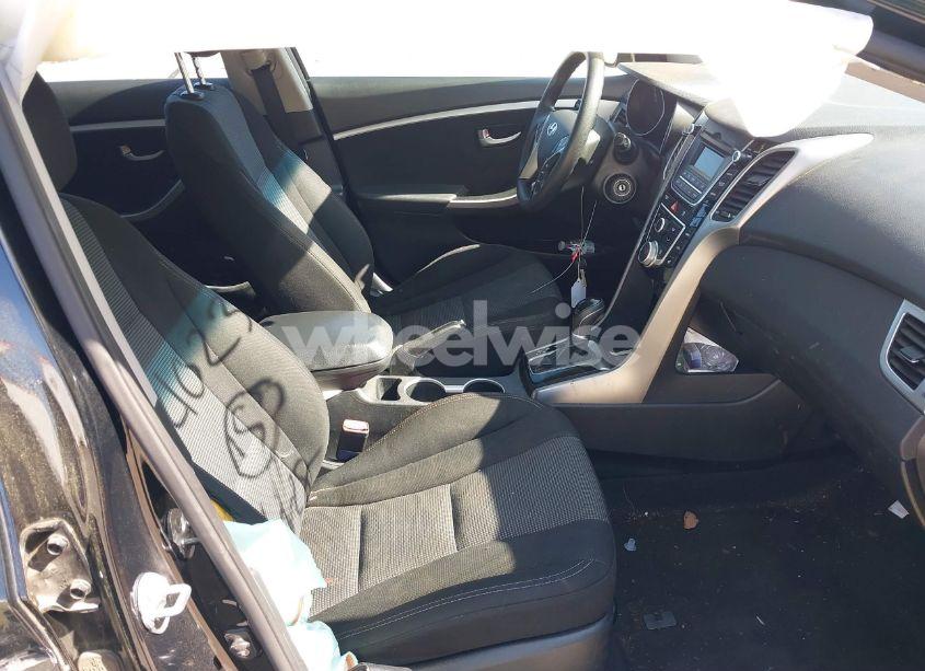 Photo 5 of 2016 Hyundai Elantra GT (VIN KMHD35LHXGU275560)