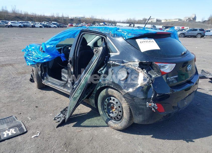 Photo 3 of 2016 Hyundai Elantra GT (VIN KMHD35LHXGU325972)