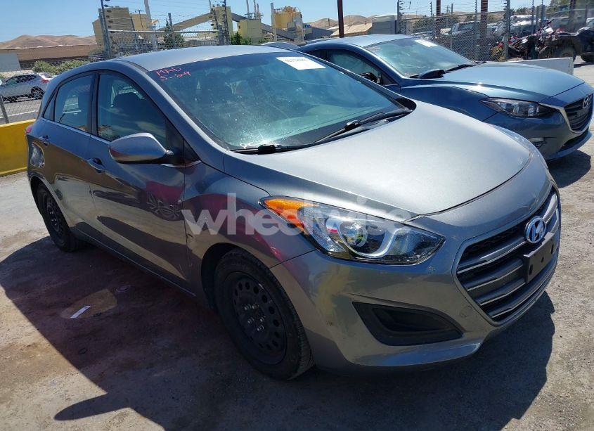 2016 Hyundai Elantra GT (VIN KMHD35LHXGU341623) main photo