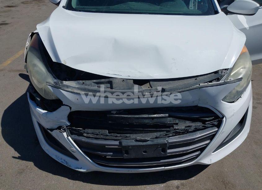 Photo 6 of 2017 Hyundai Elantra GT (VIN KMHD35LHXHU379550)