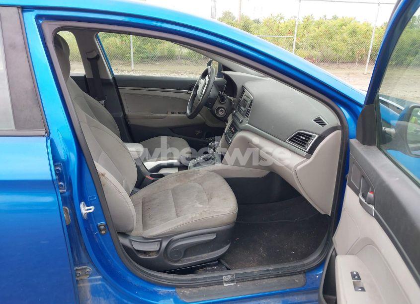 Photo 5 of 2017 Hyundai Elantra SE (VIN KMHD74LF0HU071915)