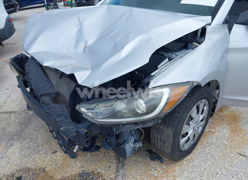 Photo 12 of 2017 Hyundai Elantra SE (VIN KMHD74LF0HU075074)