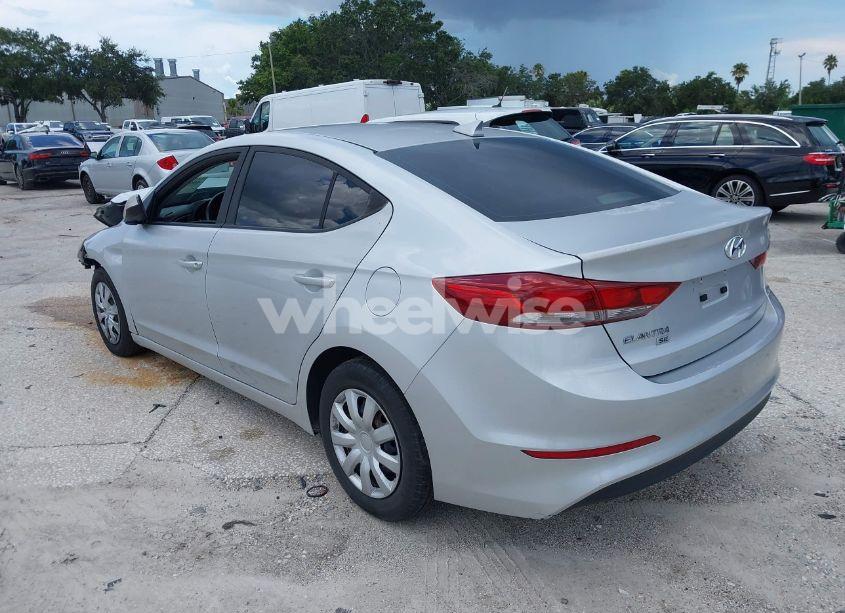 Photo 3 of 2017 Hyundai Elantra SE (VIN KMHD74LF0HU075074)