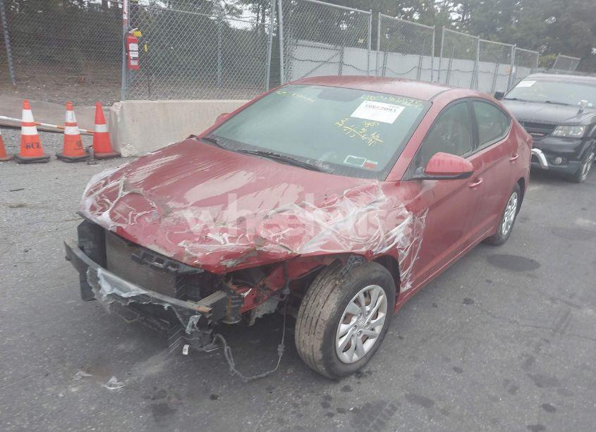 Photo 2 of 2017 Hyundai Elantra SE (VIN KMHD74LF1HU190718)