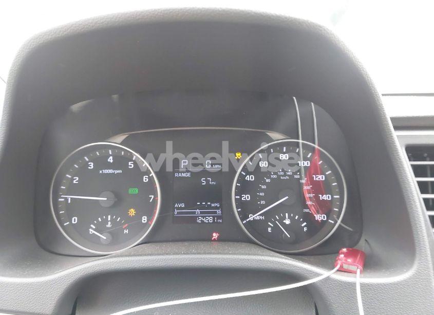 Photo 7 of 2017 Hyundai Elantra SE (VIN KMHD74LF2HU124419)