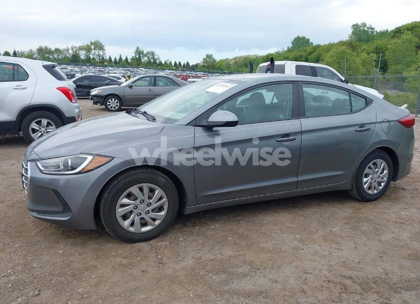 Photo 14 of 2017 Hyundai Elantra SE (VIN KMHD74LF2HU151121)