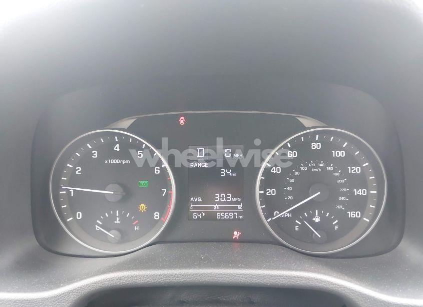 Photo 7 of 2017 Hyundai Elantra SE (VIN KMHD74LF2HU151121)