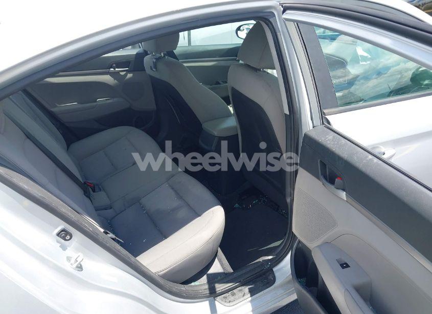 Photo 8 of 2018 Hyundai Elantra SE (VIN KMHD74LF2JU614736)