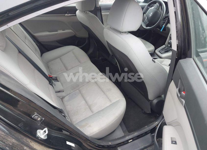 Photo 8 of 2017 Hyundai Elantra SE (VIN KMHD74LF3HU091950)