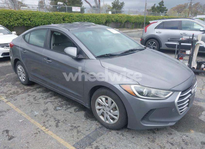 2017 Hyundai Elantra SE (VIN KMHD74LF3HU164511) main photo