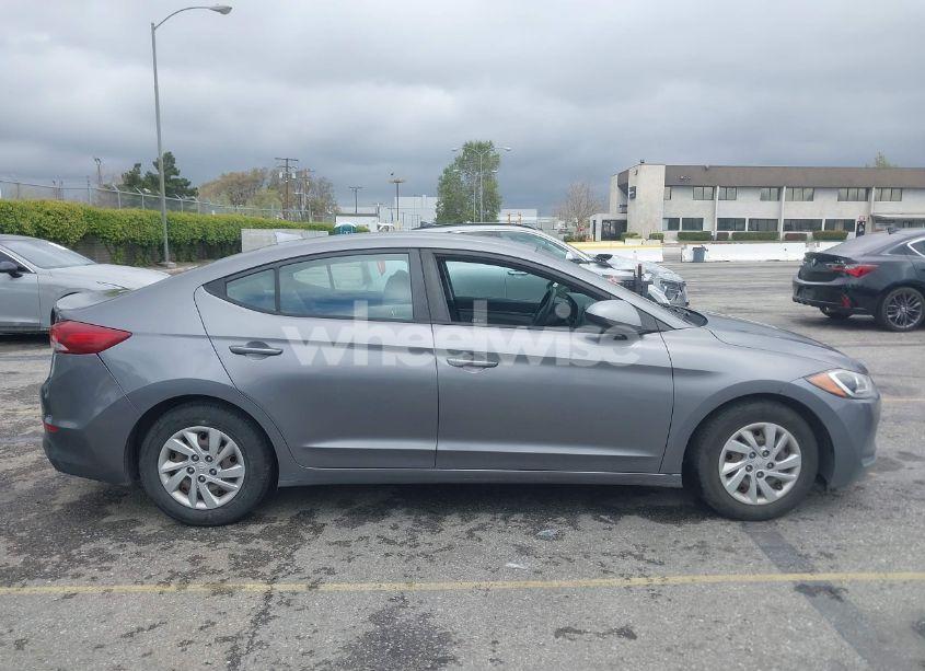 Photo 13 of 2017 Hyundai Elantra SE (VIN KMHD74LF3HU164511)