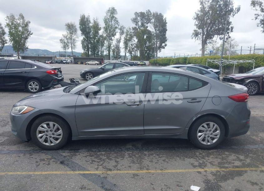 Photo 14 of 2017 Hyundai Elantra SE (VIN KMHD74LF3HU164511)