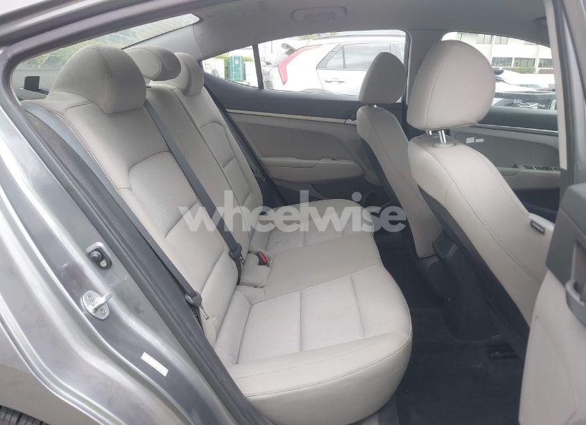 Photo 8 of 2017 Hyundai Elantra SE (VIN KMHD74LF3HU164511)