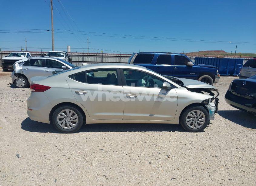 Photo 14 of 2017 Hyundai Elantra SE (VIN KMHD74LF4HU071190)
