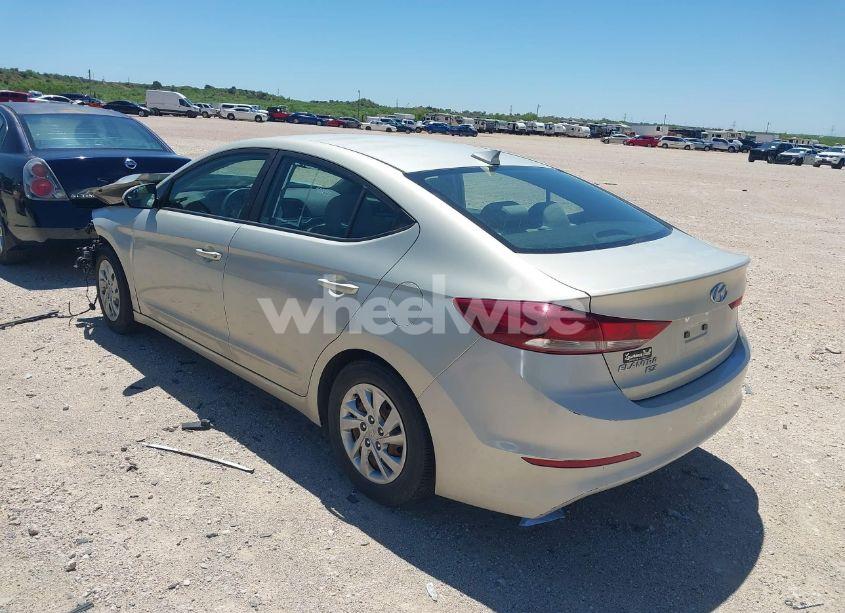 Photo 3 of 2017 Hyundai Elantra SE (VIN KMHD74LF4HU071190)
