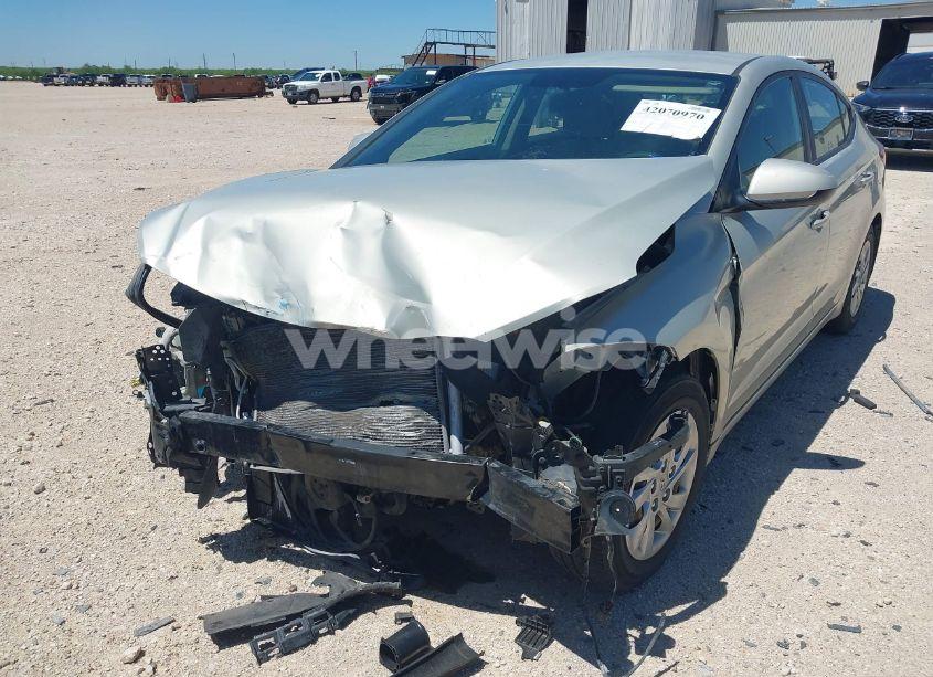 Photo 6 of 2017 Hyundai Elantra SE (VIN KMHD74LF4HU071190)