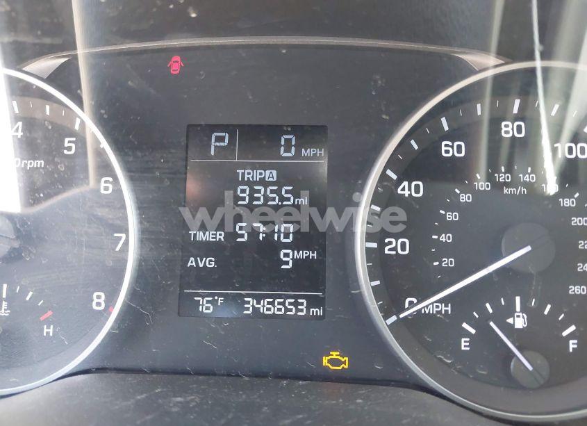 Photo 7 of 2018 Hyundai Elantra SE (VIN KMHD74LF5JU499730)