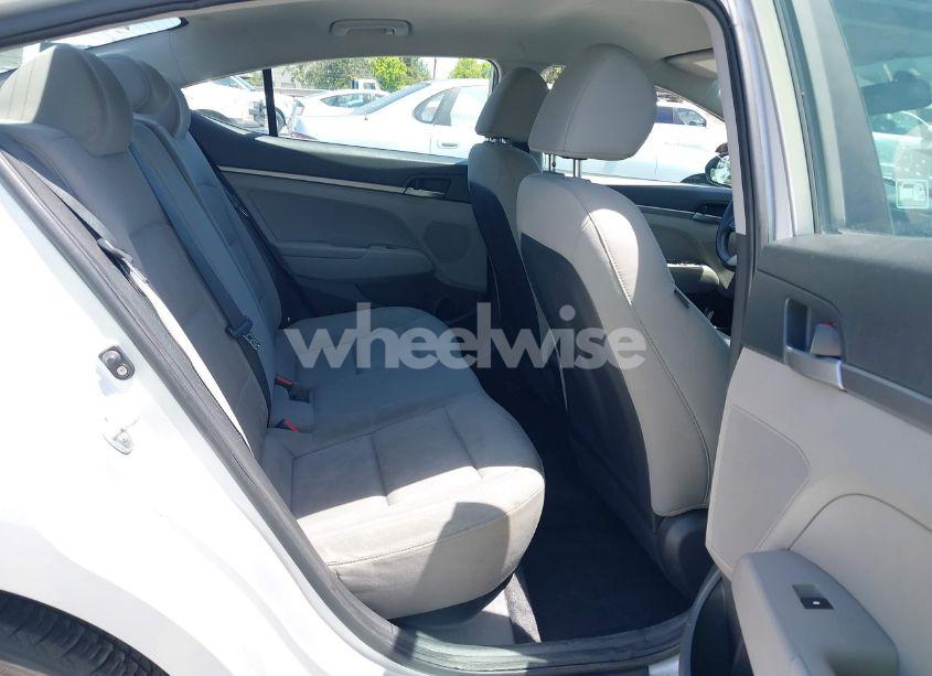 Photo 8 of 2018 Hyundai Elantra SE (VIN KMHD74LF5JU499730)