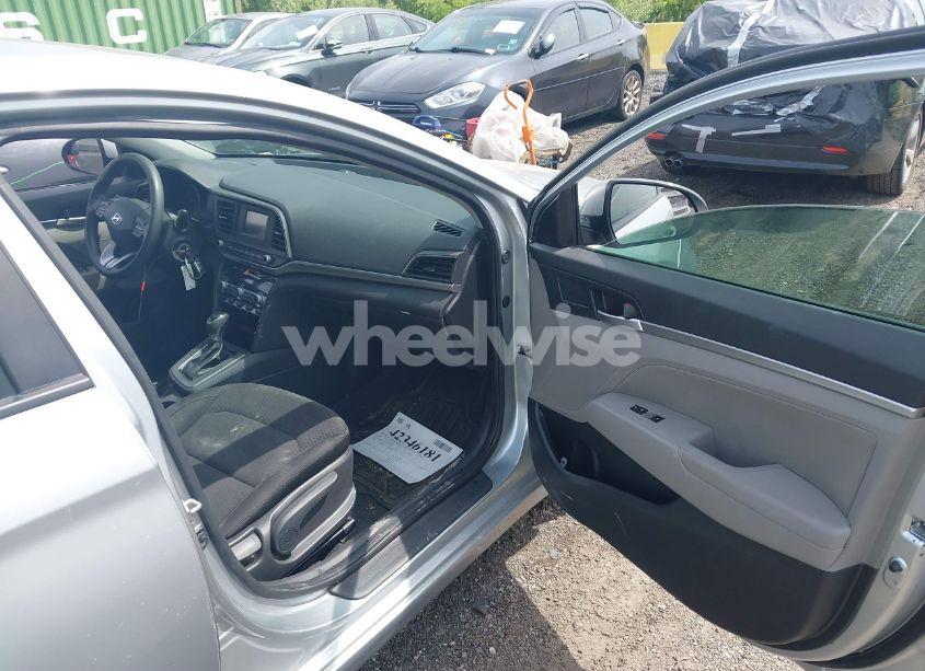 Photo 5 of 2020 Hyundai Elantra SE (VIN KMHD74LF5LU927590)