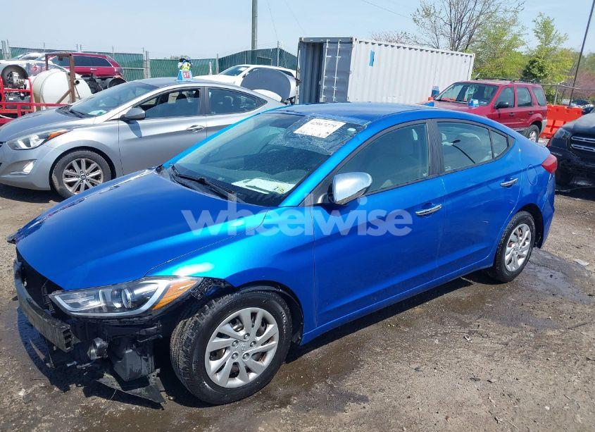 Photo 2 of 2017 Hyundai Elantra SE (VIN KMHD74LF6HU144401)