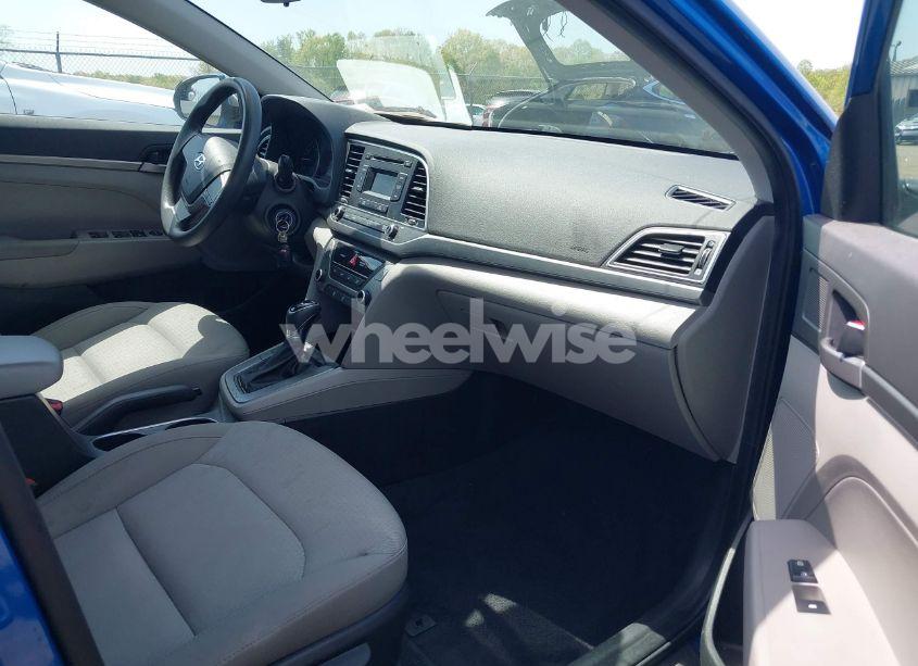 Photo 5 of 2017 Hyundai Elantra SE (VIN KMHD74LF6HU144401)