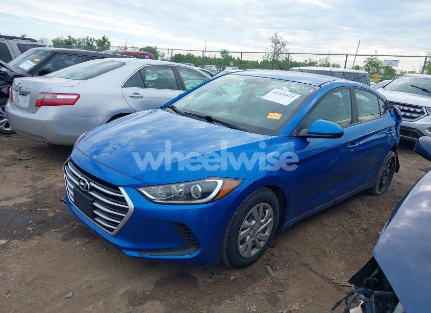 Photo 2 of 2017 Hyundai Elantra SE (VIN KMHD74LF7HU336779)