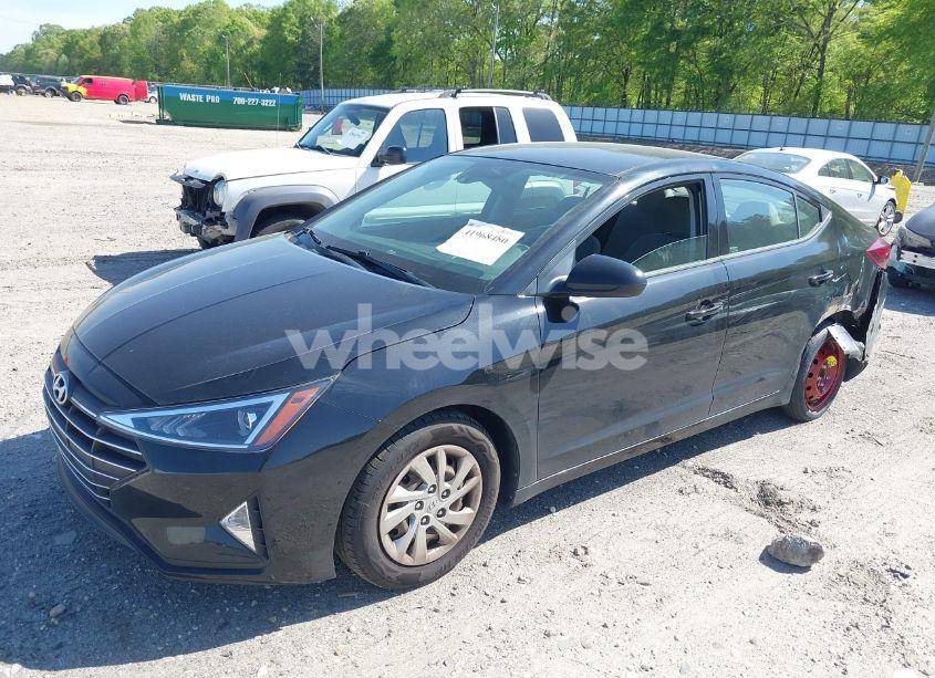 Photo 2 of 2020 Hyundai Elantra SE (VIN KMHD74LF7LU994272)
