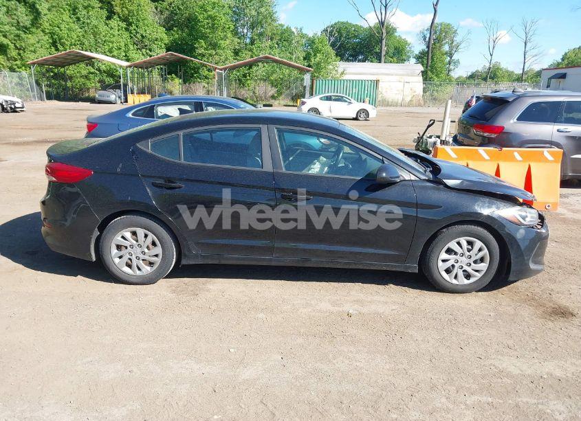 Photo 13 of 2017 Hyundai Elantra SE (VIN KMHD74LF8HU070365)