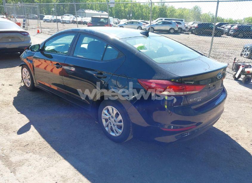 Photo 3 of 2017 Hyundai Elantra SE (VIN KMHD74LF8HU070365)