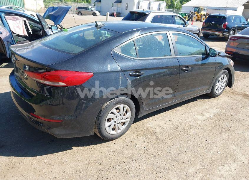 Photo 4 of 2017 Hyundai Elantra SE (VIN KMHD74LF8HU070365)