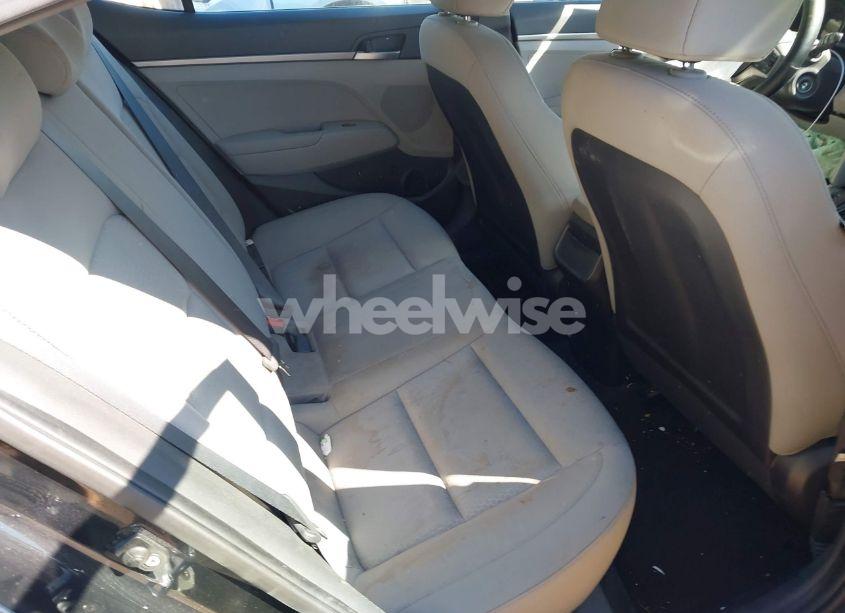 Photo 8 of 2017 Hyundai Elantra SE (VIN KMHD74LF8HU070365)