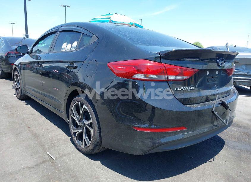 Photo 3 of 2018 Hyundai Elantra SE (VIN KMHD74LF8JU449520)