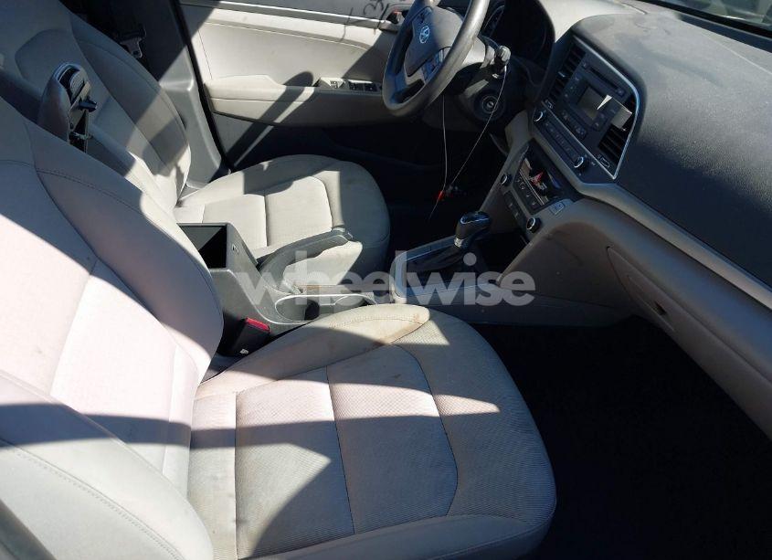 Photo 5 of 2017 Hyundai Elantra SE (VIN KMHD74LF9HU071525)