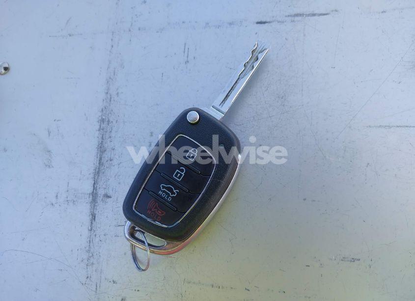 Photo 11 of 2017 Hyundai Elantra SE (VIN KMHD74LF9HU082458)