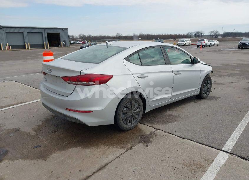 Photo 4 of 2017 Hyundai Elantra SE (VIN KMHD74LF9HU367127)