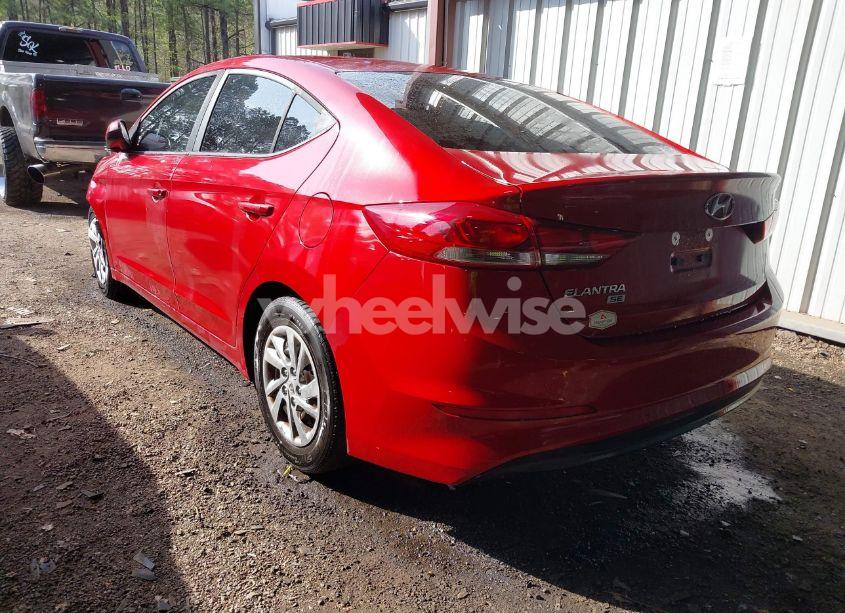 Photo 3 of 2018 Hyundai Elantra SE (VIN KMHD74LF9JU657311)